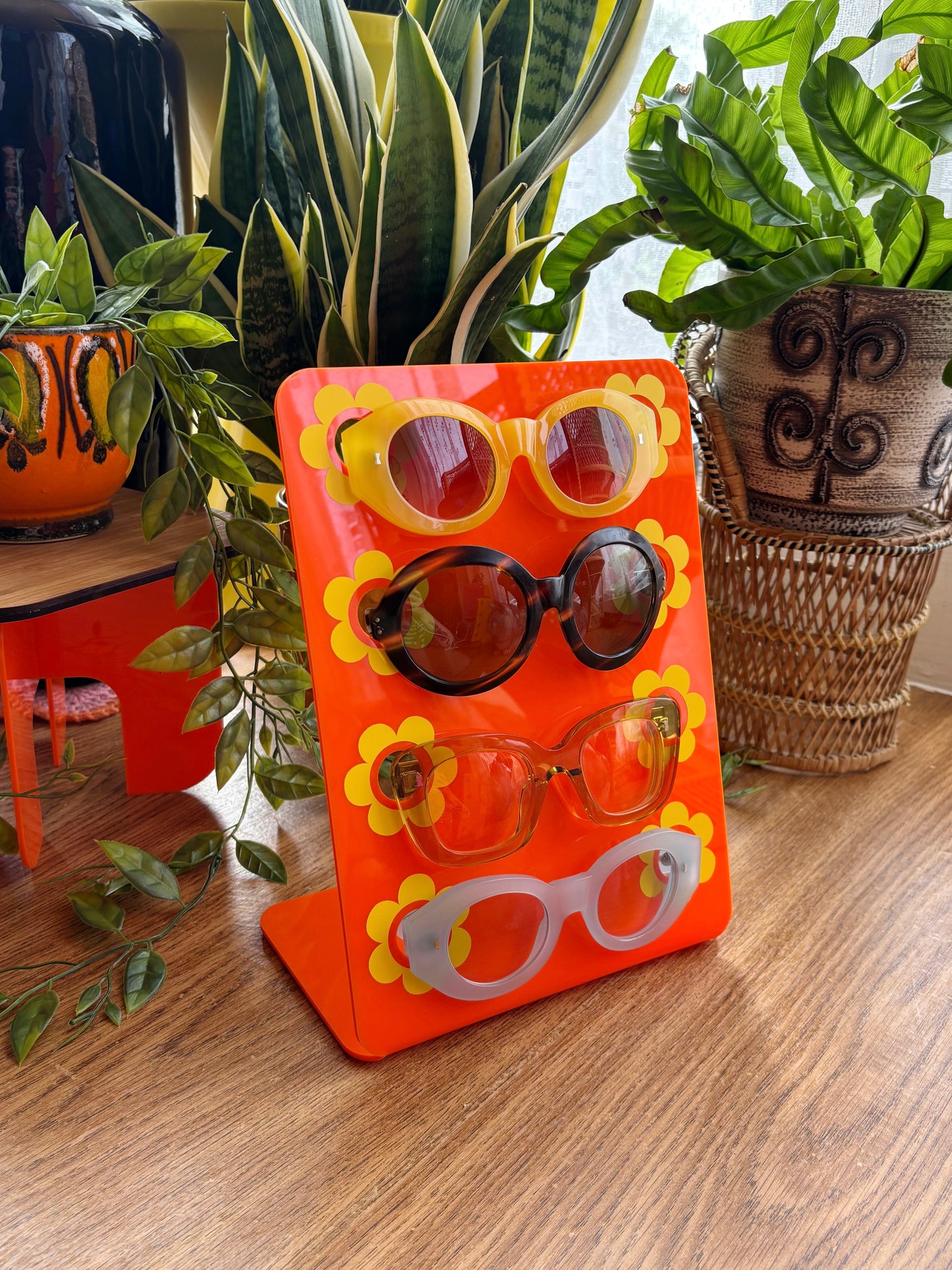 NEW Marjoram Glasses Stand