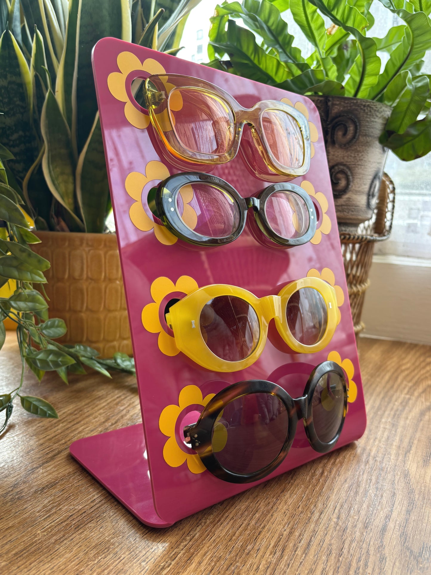 NEW Marjoram Glasses Stand