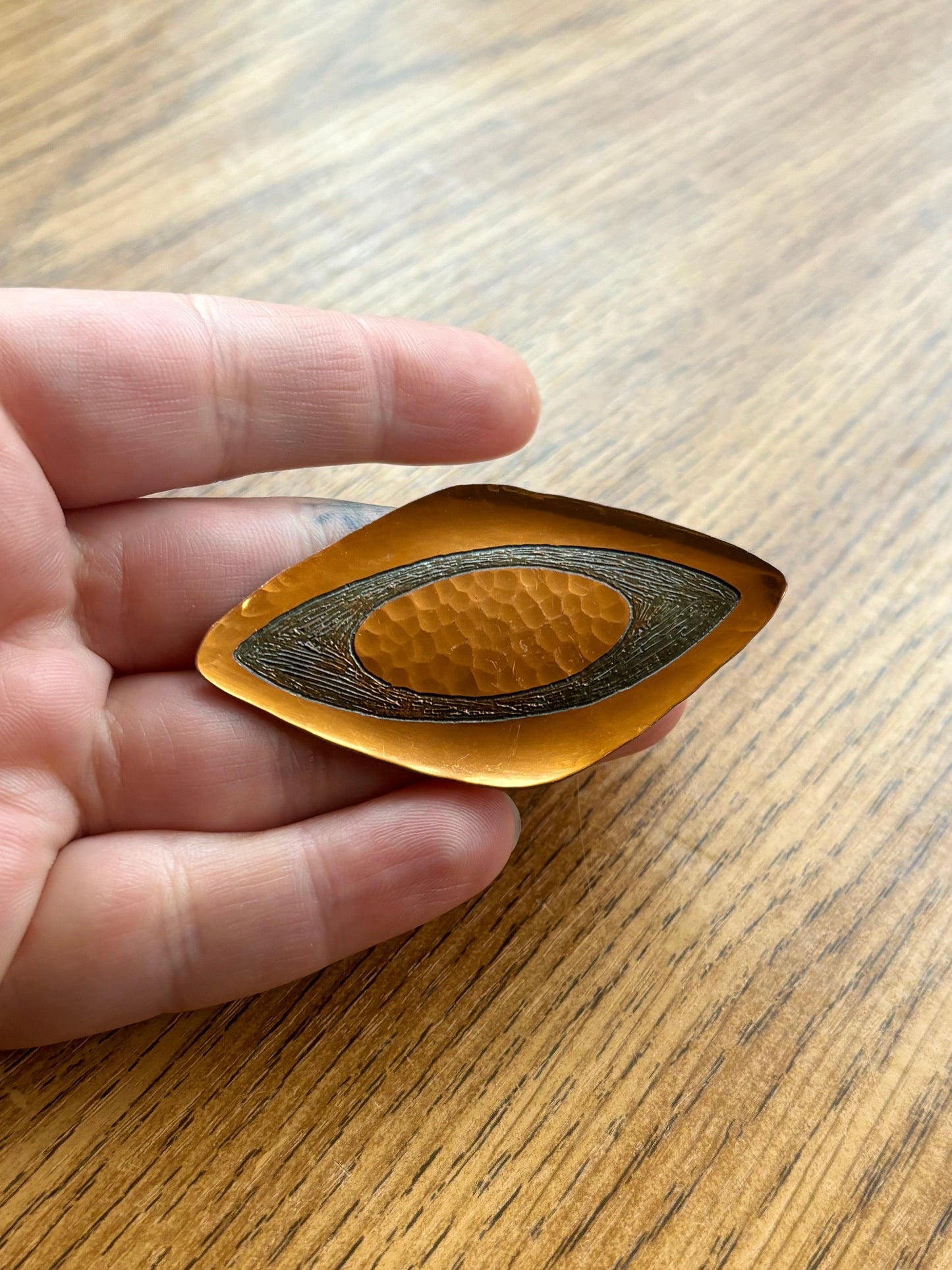 Vintage Copper Móda Handmade Brooch