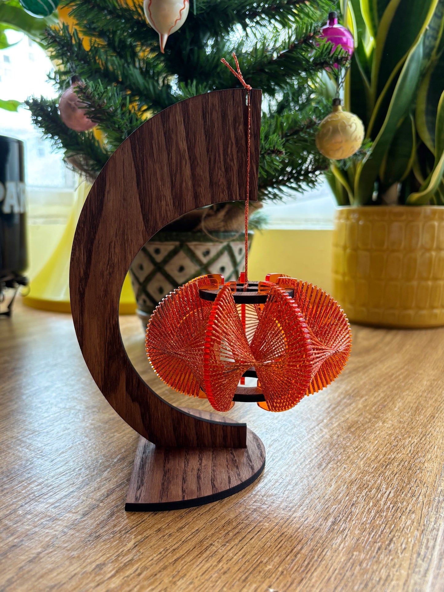 NEW Bauble Stand