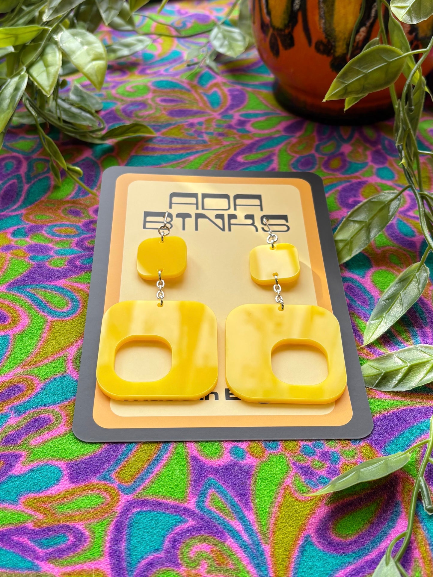 NEW Lulu Gogo Earrings