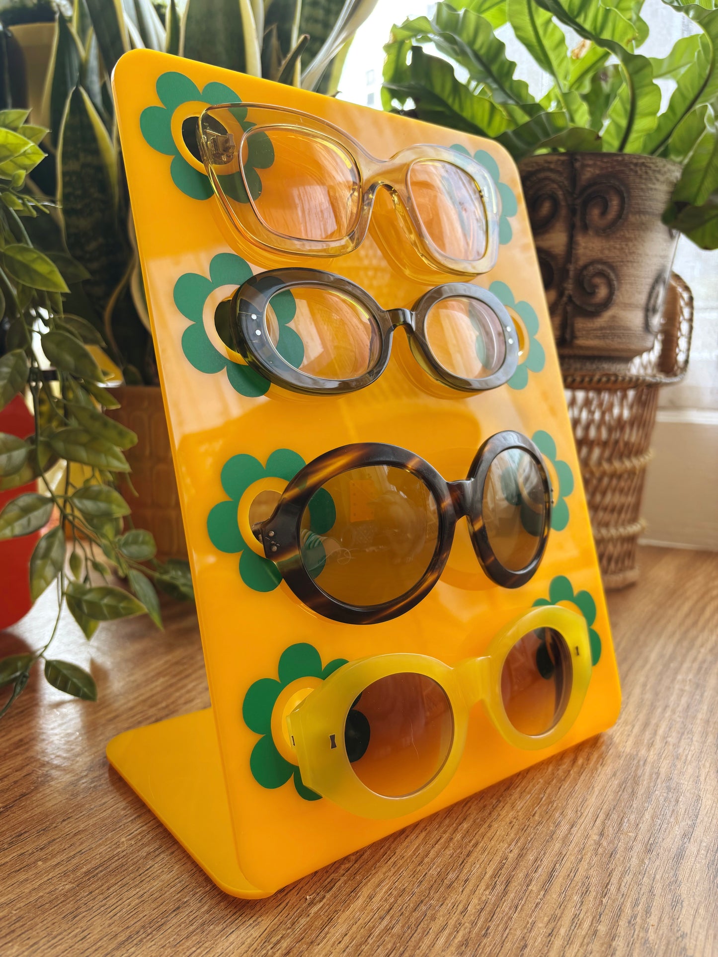 NEW Marjoram Glasses Stand