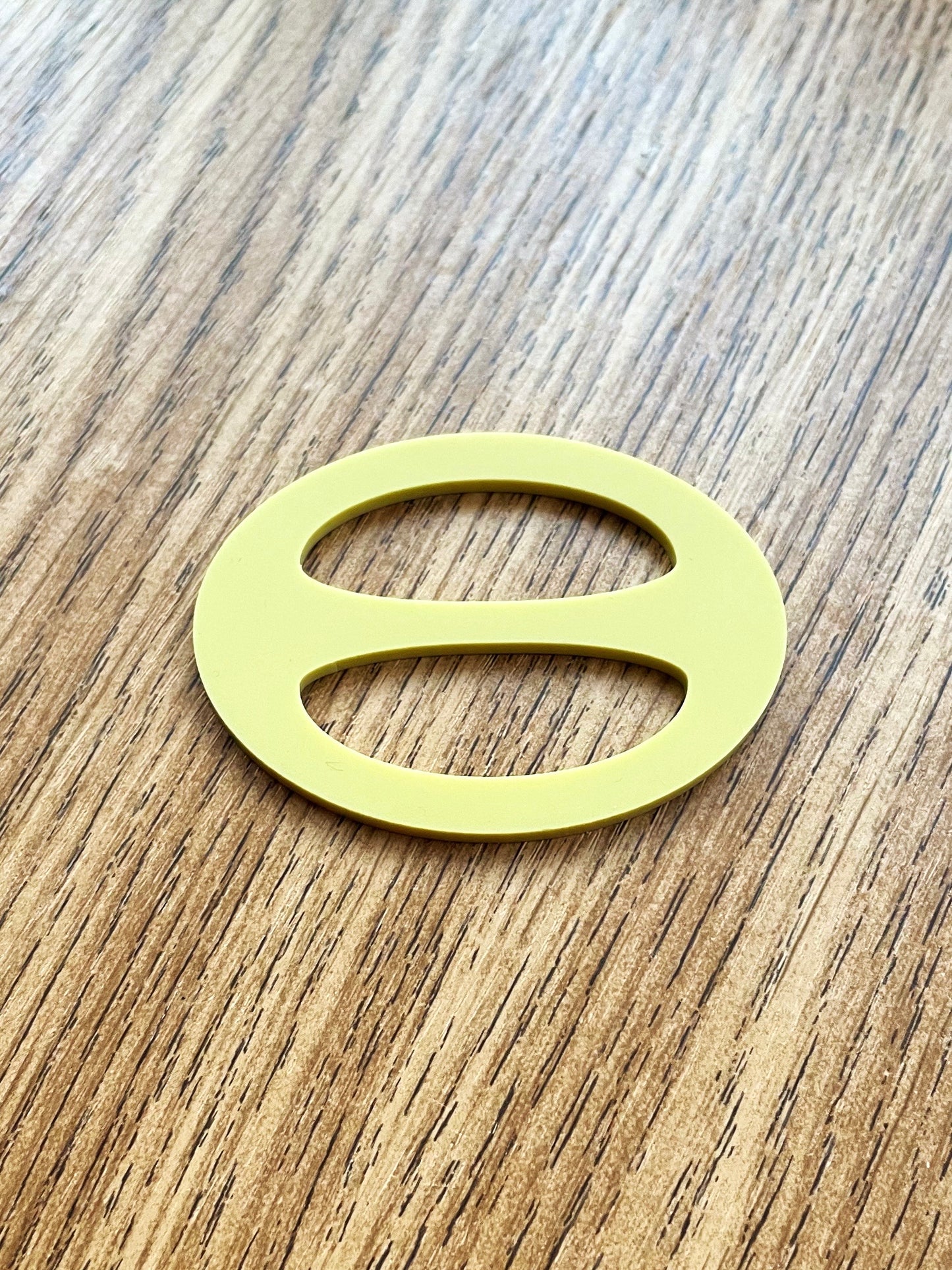 60s scarf toggle clip