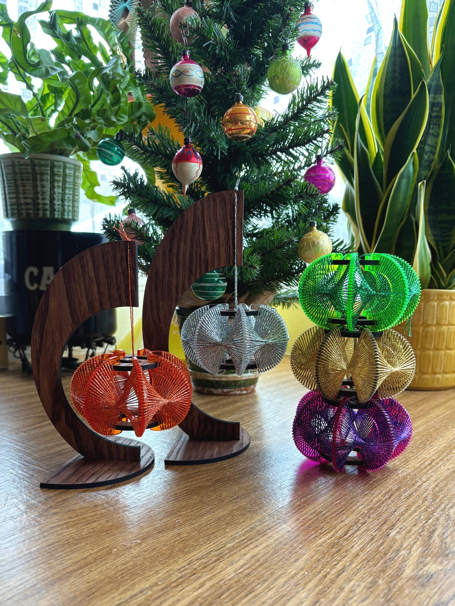 NEW Bauble Stand