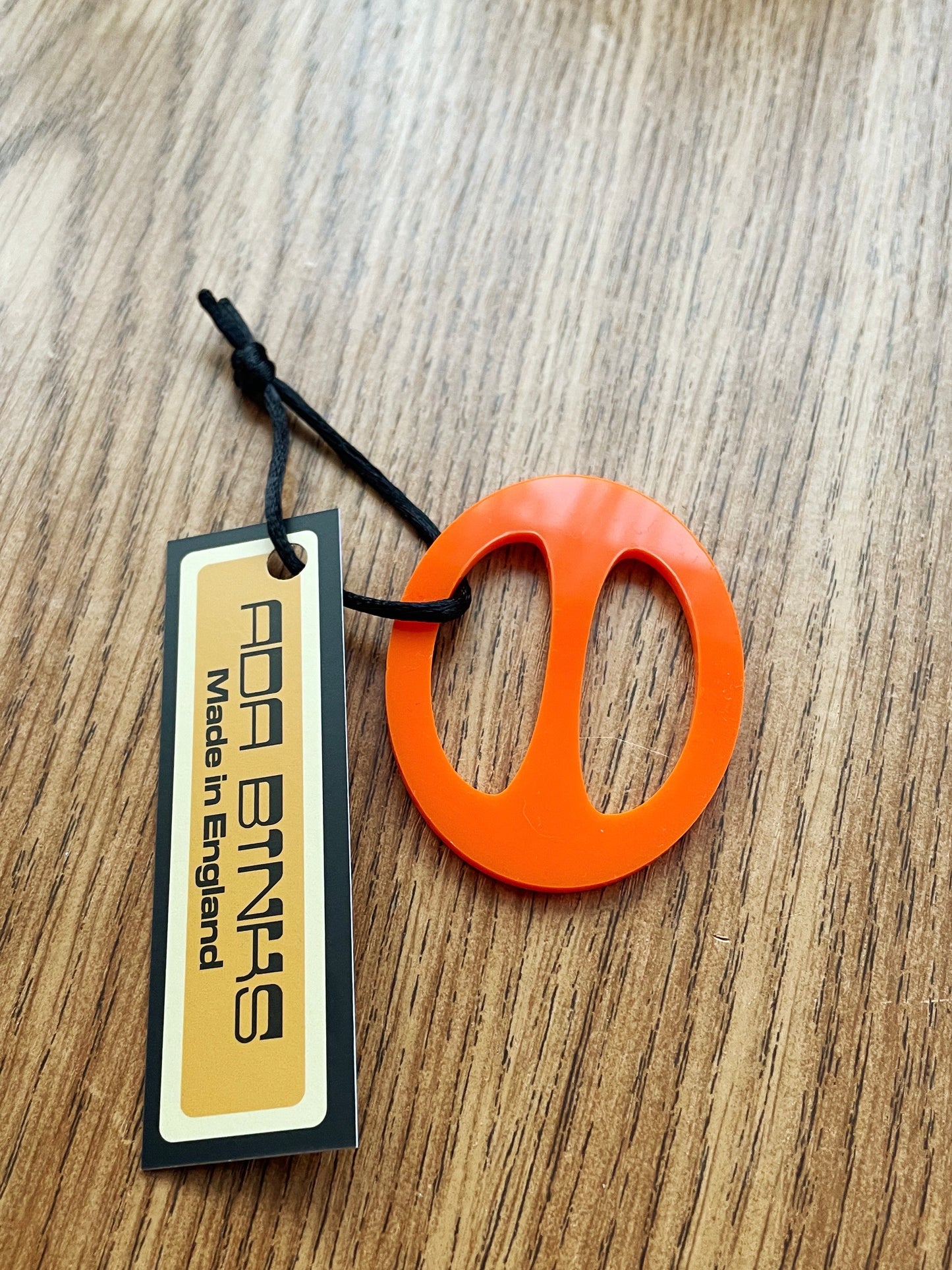 orange scarf slide