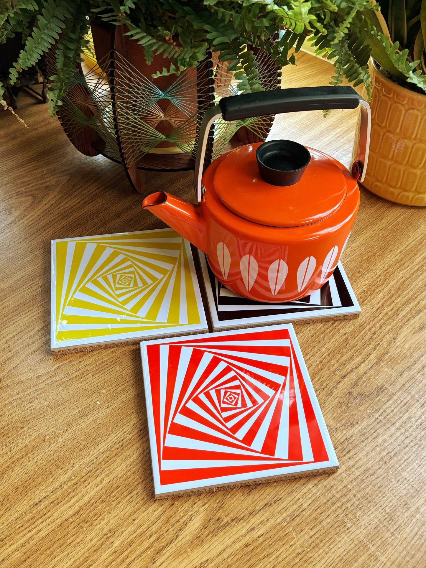NEW- Op Art Ceramic Trivet