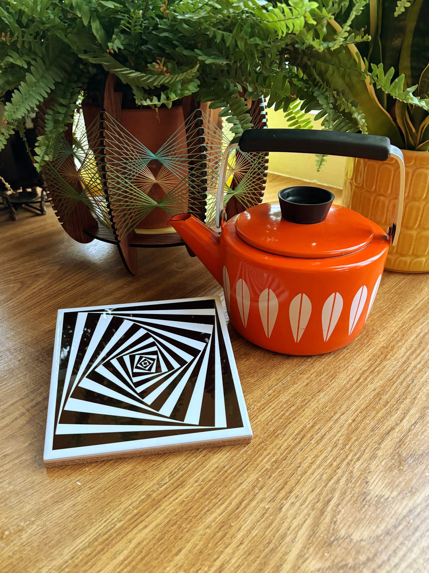 NEW- Op Art Ceramic Trivet