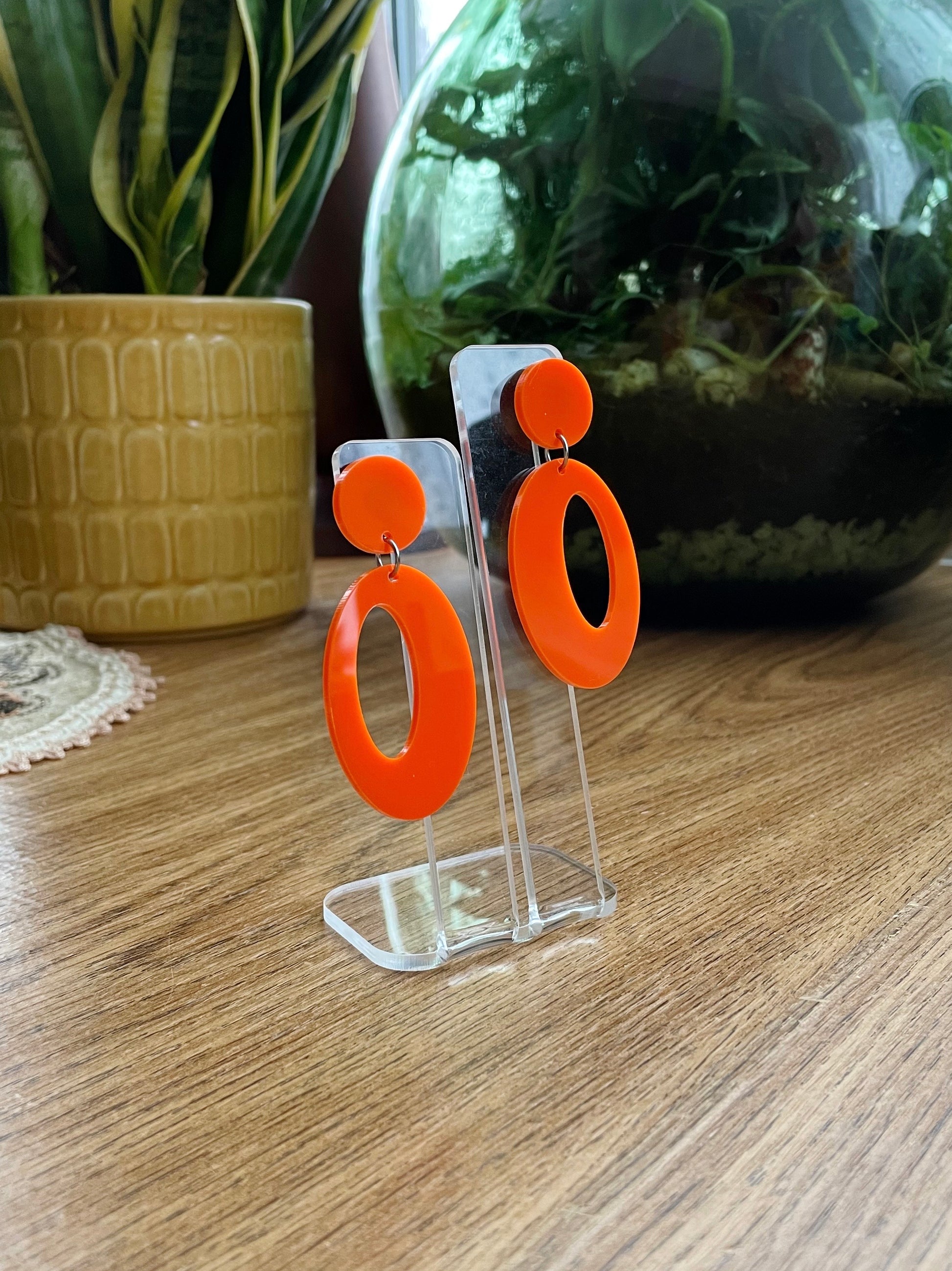 60s orange dangly earrings