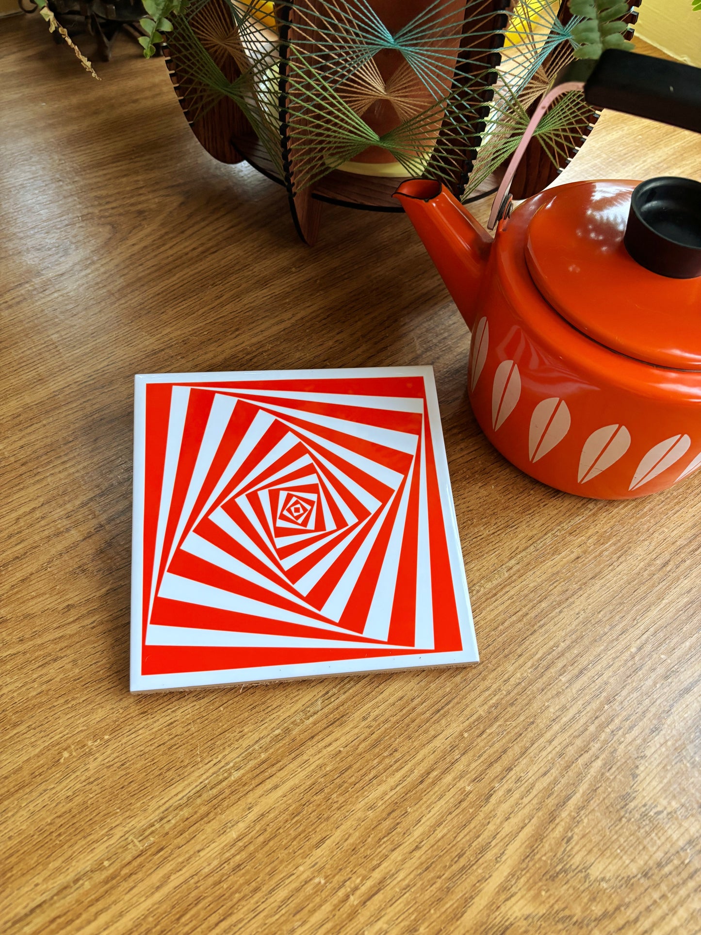 NEW- Op Art Ceramic Trivet