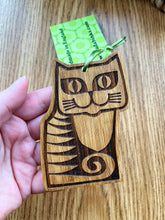 Load image into Gallery viewer, Hornsea Mini Cat Hanging Decoration