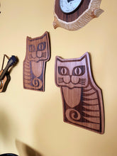 Load image into Gallery viewer, Hornsea Cat Wall Hanging